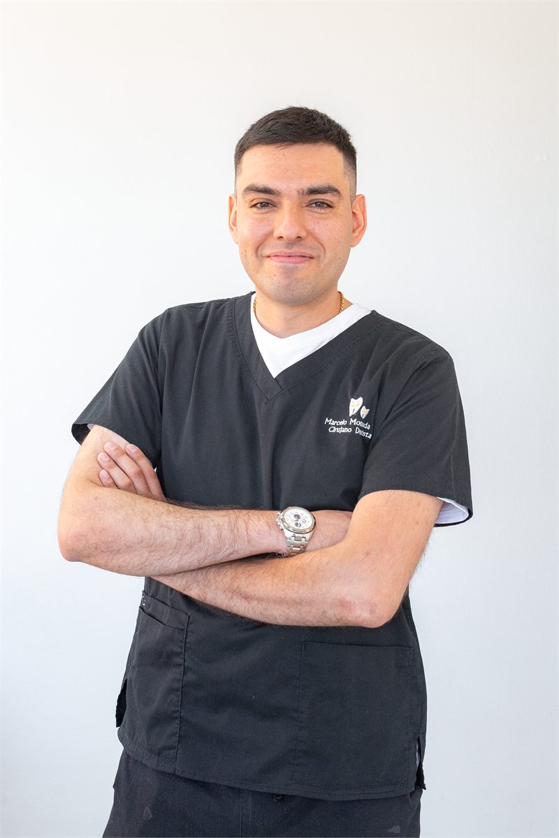 Retrato del Dr. Marcelo Moncada en Moncadent